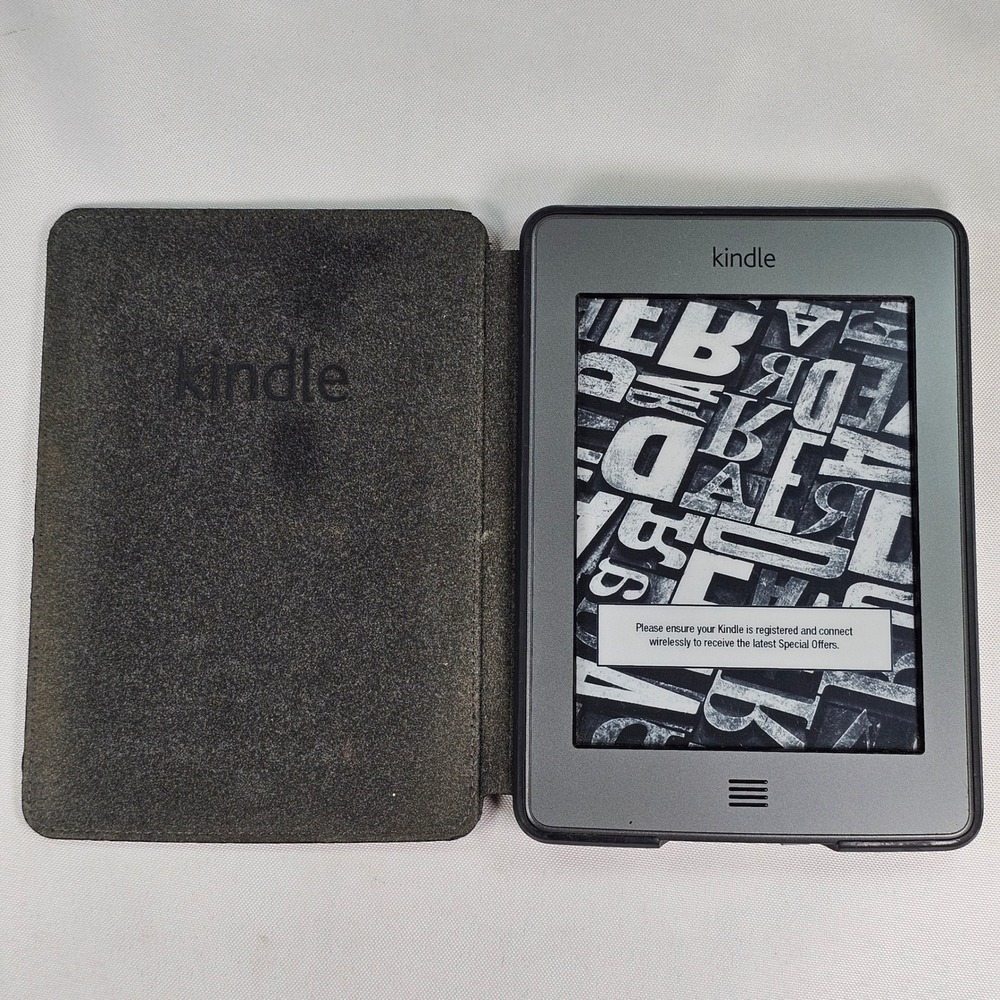 Kindle 4th Gen 6in E-Reader Graphite Grey Model D01200 with Black Case Tested